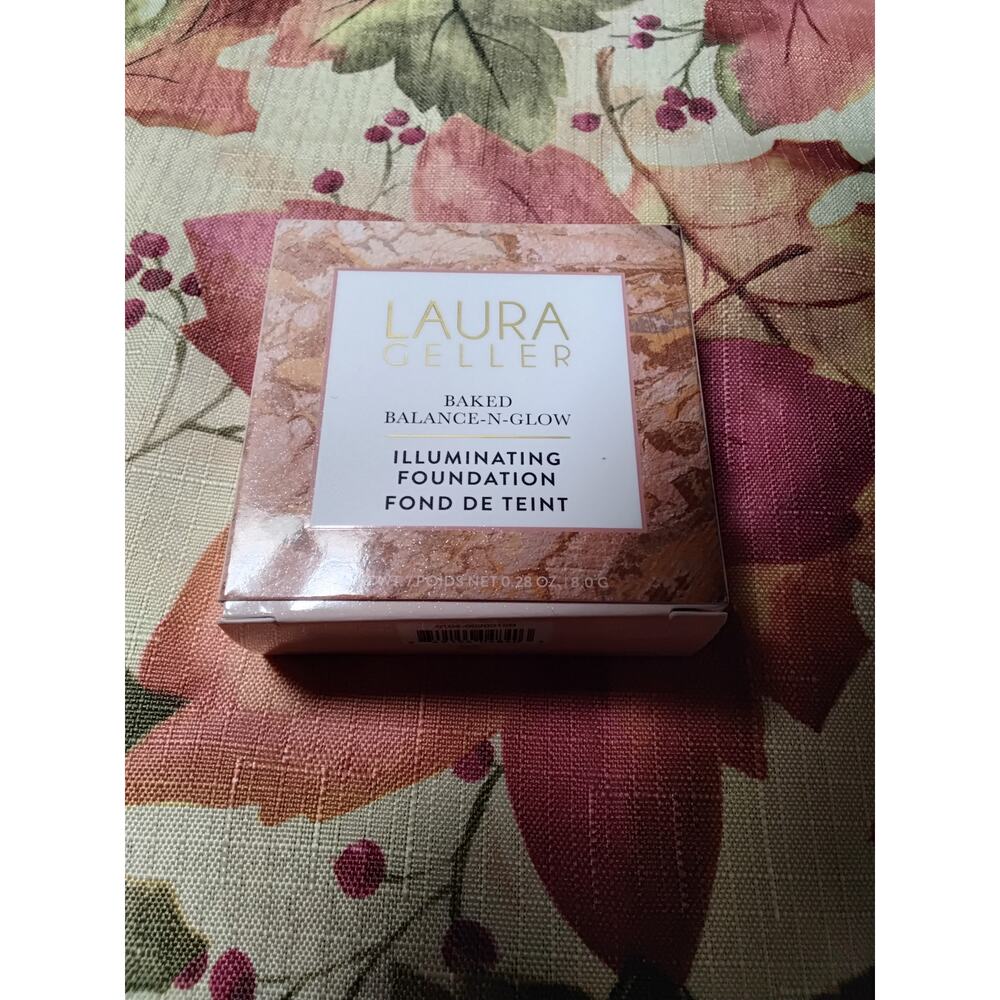 Laura Geller Baked Balance N Glow Illuminating Foundation New Medium 0.28 oz - Picture 4 of 4